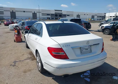 2013 Mercedes-Benz C 250 Luxury from USA, damaged, VIN WDDGF4HB0DA773342